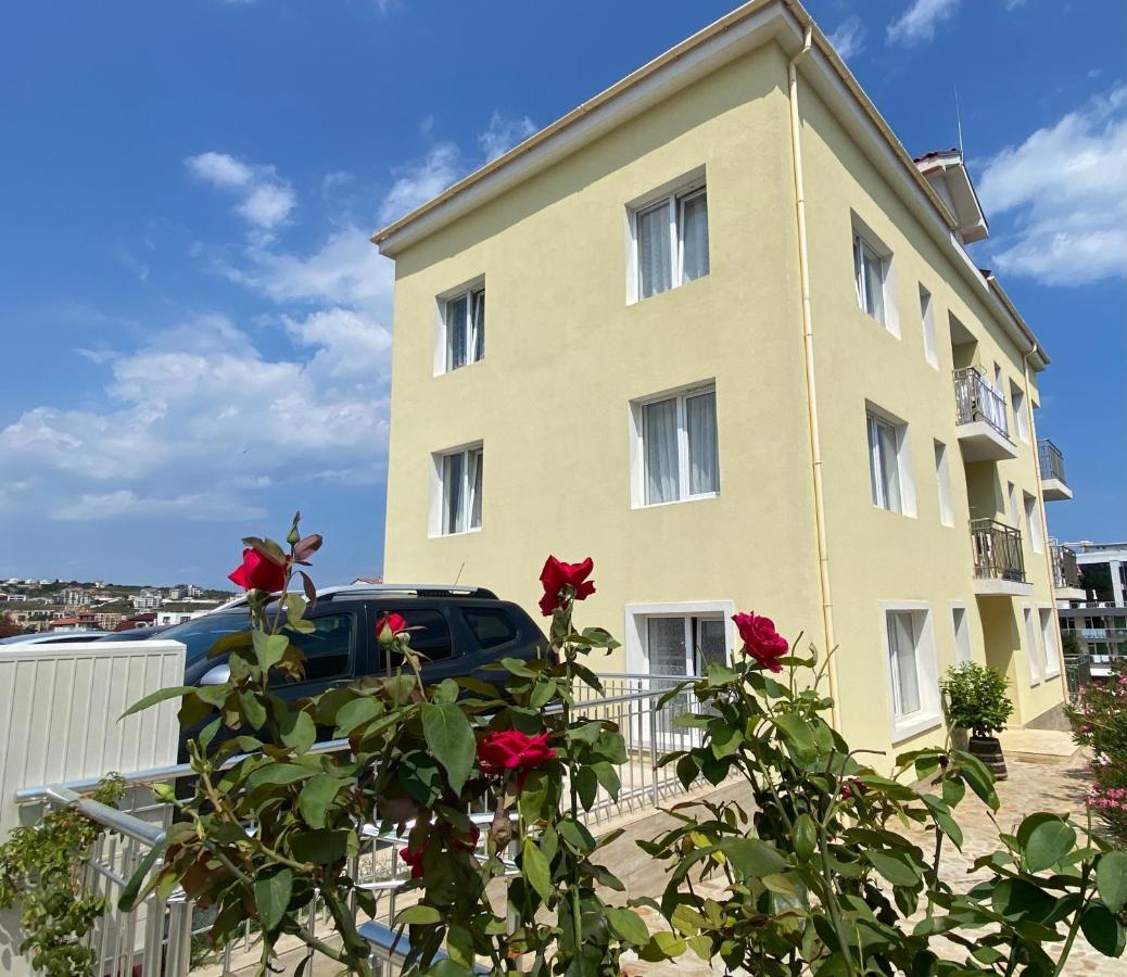 Byala Friendy Sea Apartaments Extérieur photo