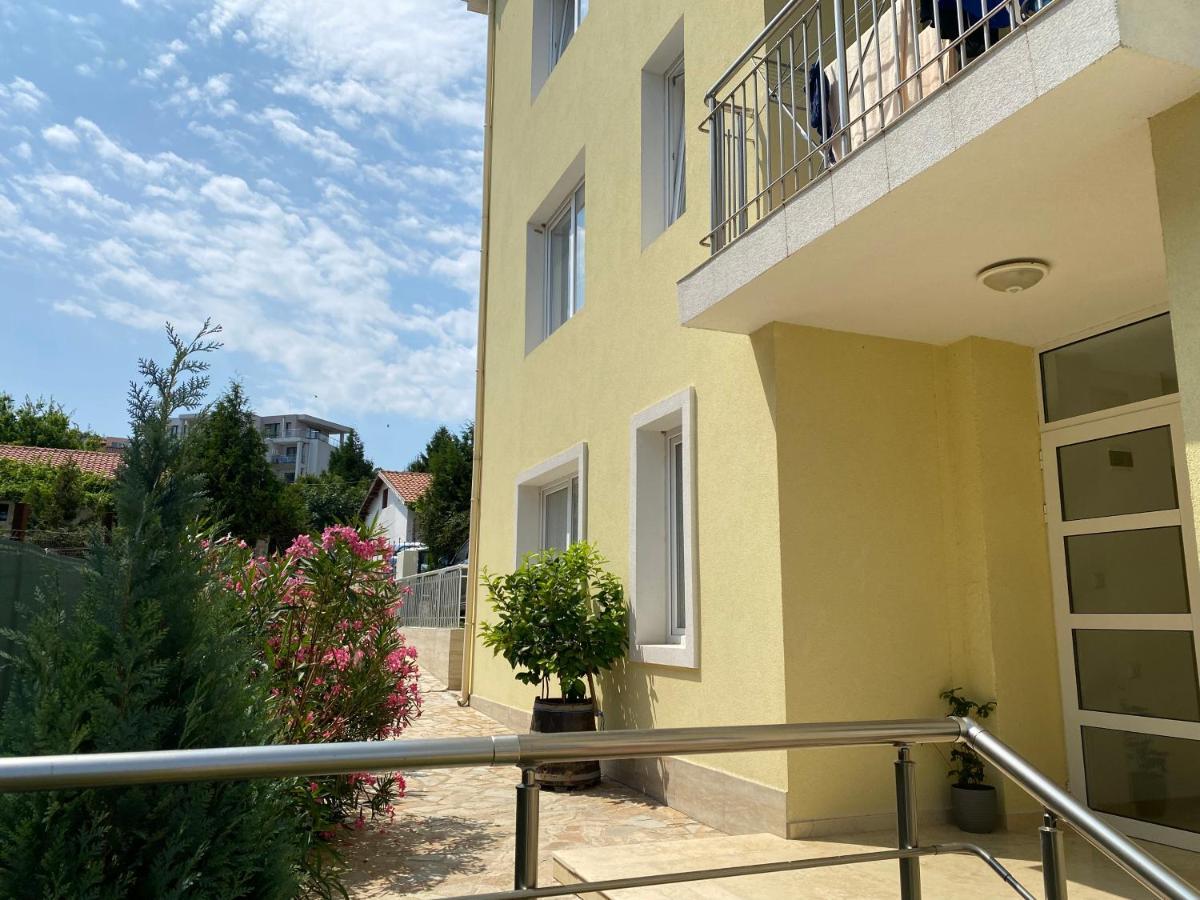Byala Friendy Sea Apartaments Extérieur photo